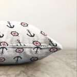 - Sonil-K-7640-Gorsel3 - Realhomes  Beyaz Zeminli Renkli Çapa Desenli Dijital Baskılı Modern Raşel Kadife Yastık Kırlent Kılıfı Realhomes