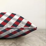 Beyaz Zemin Üzerinde Renkli Geometrik Desenli Dijital Baskılı Modern Raşel Kadife Yastık Kılıfı Realhomes