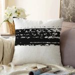 - Sonil-K-7655-Gorsel1 - Realhomes  Beyaz Zemin Üzerinde Siyah Çizgili Dijital Baskılı Modern Raşel Kadife Yastık Kırlent Kılıfı Realhomes