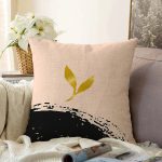 - Sonil-K-7670-Gorsel1 - Realhomes  Pastel Zemin Üzerinde Gold Detaylı Yaprak Desenli Modern Raşel Kadife Yastık Kırlent Kılıfı Realhomes