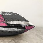 - Sonil-K-7678-Gorsel3 - Realhomes  Beyaz Zeminli Renkli Soyut Çizim Dijital Baskılı Modern Raşel Kadife Yastık Kırlent Kılıfı Realhomes