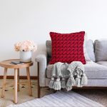 - Sonil-K-7683-Gorsel2 - Realhomes  Renkli Zeminli Geometrik Desenli Dijital Baskılı Modern Raşel Kadife Yastık Kırlent Kılıfı Realhomes