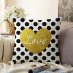 - Sonil-K-7695-Gorsel1 - Realhomes  Beyaz Zemin Üzerinde Puantiyeli Gold Detaylı Love Yazılı Raşel Kadife Yastık Kırlent Kılıfı Realhomes