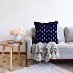 Renkli Zeminli Beyaz Çapa Desenli Dijital Baskılı Modern Raşel Kadife Yastık Kırlent Kılıfı Realhomes