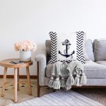 - Sonil-K-7728-Gorsel2 - Realhomes  Beyaz Zemin Üzerinde Geometrik Çizimli Çapa Desenli Raşel Kadife Yastık Kırlent Kılıfı Realhomes