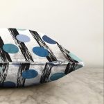 - Sonil-K-7732-Gorsel3 - Realhomes  Beyaz Zeminli Renkli Puantiyeli Dijital Baskılı Modern Raşel Kadife Yastık Kırlent Kılıfı Realhomes