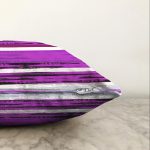 - Sonil-K-7756-Gorsel3 - Realhomes  Beyaz Zemin Üzerinde Mor Renkli Soyut Desenli Dijital Baskılı Modern Raşel Kadife Yastık Kılıfı Realhomes