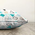 - Sonil-K-7762-Gorsel3 - Realhomes  Beyeaz Zemin Üzerinde Renkli Modern Geometrik Desenli Raşel Kadife Yastık Kırlent Kılıfı Realhomes