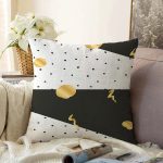 - Sonil-K-7783-Gorsel1 - Realhomes  Beyaz Zemin Üzerinde Gold Detaylı Siyah Puantiye Desenli Raşel Kadife Yastık Kırlent Kılıfı Realhomes