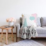 - Sonil-K-7785-Gorsel2 - Realhomes  Beyaz Zemin Üzerinde Renkli Modern Desenli Siyah Puantiyeli Raşel Kadife Yastık Kırlent Kılıfı Realhomes