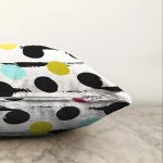 - Sonil-K-7794-Gorsel3 - Realhomes Beyaz Zeminli Renkli Puantiye Desenli Dijital Baskılı Modern Raşel Kadife Yastık Kırlent Kılıfı Realhomes