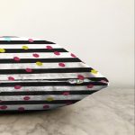 - Sonil-K-7810-Gorsel3 - Realhomes  Beyaz Zemin Üzerinde Modern Siyah Çizgili Renkli Puantiyeli Raşel Kadife Yastık Kırlent Kılıfı Realhomes