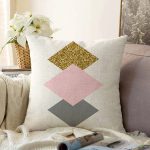 Renkli Zemin Üzerinde Renkli Geometrik Desenli Modern Raşel Kadife Yastık Kırlent Kılıfı Realhomes