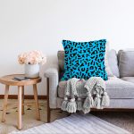 - Sonil-K-7844-Gorsel2 - Realhomes Renkli Zemin Üzerinde Modern Puantiye Desenli Dijital Baskılı Modern Raşel Kadife Yastık Kılıfı Realhomes