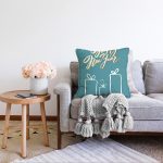 - Sonil-K-7858-Gorsel2 - Realhomes Renkli Zemin Üzerinde Yılbaşı Temalı Dijital Baskılı Modern Raşel Kadife Yastık Kırlent Kılıfı Realhomes