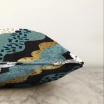 - Sonil-K-7859-Gorsel3 - Realhomes  Siyah Zeminli Renkli Modern Desenli Dijital Baskılı Modern Raşel Kadife Yastık Kırlent Kılıfı Realhomes