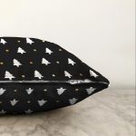 - Sonil-K-7868-Gorsel3 - Realhomes  Siyah Zeminli Beyaz Çam Ağacı Desenli Dijital Baskılı Modern Raşel Kadife Yastık Kırlent Kılıfı Realhomes