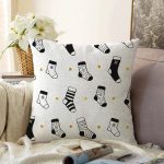 - Sonil-K-7869-Gorsel1 - Realhomes Beyaz Zemin Üzerinde Modern Çorap Desenli Raşel Kadife Yastık Kırlent Kılıfı Realhomes