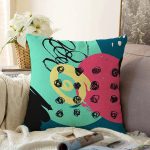 Renkli Zemin Üzerinde Soyut Çizimli Modern Geometrik Desen Raşel Kadife Yastık Kırlent Kılıfı Realhomes