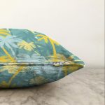 Renkli Zemin Üzerinde Soyut Çizimli Palmiyeler Modern Raşel Kadife Yastık Kırlent Kılıfı Realhomes