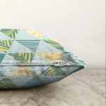 - Sonil-K-7898-Gorsel3 - Realhomes Renkli Zemin Üzerinde Geometrik Desenli Palmiyeler Modern Raşel Kadife Yastık Kırlent Kılıfı Realhomes