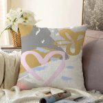Renkli Zemin Üzerinde Soyut Çizimli Kalp Desenli Modern Raşel Kadife Yastık Kırlent Kılıfı Realhomes