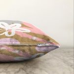 - Sonil-K-7900-Gorsel3 - Realhomes  Rengarenk Zemin Üzerinde Soyut Çizimli Çiçek Desenli Modern Raşel Kadife Yastık Kırlent Kılıfı Realhomes