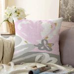 - Sonil-K-7901-Gorsel1 - Realhomes  Renkli Zemin Üzerinde Soyut Çizimli Kalp Desenli Modern Raşel Kadife Yastık Kırlent Kılıfı Realhomes