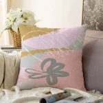 Renkli Zemin Üzerinde Soyut Çizimli Kalp Desenli Modern Raşel Kadife Yastık Kırlent Kılıfı Realhomes