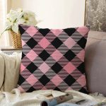 - Sonil-K-7925-Gorsel1 - Realhomes  Renkli Pastel Zemin Üzerinde Siyah Ekose Desenli Modern Raşel Kadife Yastık Kırlent Kılıfı Realhomes