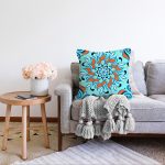 Renkli Zemin Üzerinde Çini Desenli Dijital Baskılı Modern Raşel Kadife Yastık Kırlent Kılıfı Realhomes