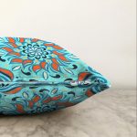 Renkli Zemin Üzerinde Çini Desenli Dijital Baskılı Modern Raşel Kadife Yastık Kırlent Kılıfı Realhomes