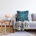 - Sonil-K-7939-Gorsel2 - Realhomes  Renkli Zemin Üzerinde Çini Desenli Dijital Baskılı Modern Raşel Kadife Yastık Kırlent Kılıfı Realhomes