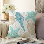 Beyaz Zemin Üzerinde Deniz Kabuğu Desenli Raşel Kadife Yastık Kırlent Kılıfı Realhomes