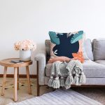 Renkli Zeminli Pastel Yaprak Desenli Dijital Baskılı Modern Raşel Kadife Yastık Kırlent Kılıfı Realhomes