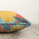 - Sonil-K-8015-Gorsel3 - Realhomes  Renkli Zeminli Pastel Yaprak Desenli Dijital Baskılı Modern Raşel Kadife Yastık Kırlent Kılıfı Realhomes