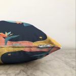 Renkli Zeminli Pastel Yaprak Desenli Dijital Baskılı Modern Raşel Kadife Yastık Kırlent Kılıfı Realhomes