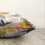 Beyaz Zemin Üzerinde Pastel Renkli Yaprak Desenli Modern Raşel Kadife Yastık Kırlent Kılıfı Realhomes