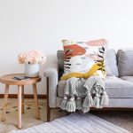 Renkli Zeminli Beyaz Puantiye Desenli Dijital Baskılı Modern Raşel Kadife Yastık Kırlent Kılıfı Realhomes