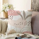 Beyaz Zemin Üzerinde Pastel Renkli Yaprak Desenli Modern Raşel Kadife Yastık Kırlent Kılıfı Realhomes