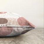 Beyaz Zemin Üzerinde Pastel Renkli Yaprak Desenli Modern Raşel Kadife Yastık Kırlent Kılıfı Realhomes