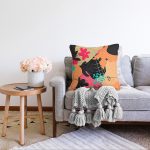 - Sonil-K-8059-Gorsel2 - Realhomes Renkli Zeminli Üzerinde Yaprak Desenli Dijital Baskılı Modern Raşel Kadife Yastık Kılıfı Realhomes