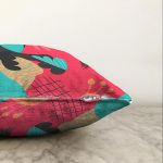 - Sonil-K-8063-Gorsel3 - Realhomes Renkli Zeminli Geometrik Desenli Dijital Baskılı Modern Raşel Kadife Yastık Kırlent Kılıfı Realhomes