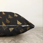 Renkli Zeminli Çam Ağacı Desenli Dijital Baskılı Modern Raşel Kadife Yastık Kırlent Kılıfı Realhomes