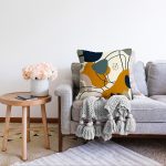 Renkli Zemin Üzerinde Yaprak Desenli Dijital Baskılı Modern Raşel Kadife Yastık Kırlent Kılıfı Realhomes