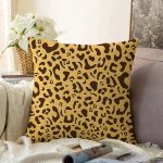 - Sonil-K-8107-Gorsel1 - Realhomes Renkli Zeminli Geometrik Desenli Dijital Baskılı Modern Raşel Kadife Yastık Kırlent Kılıfı Realhomes