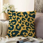 Renkli Zeminli Geometrik Desenli Dijital Baskılı Modern Raşel Kadife Yastık Kırlent Kılıfı Realhomes