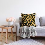 Renkli Zeminli Geometrik Desenli Dijital Baskılı Modern Raşel Kadife Yastık Kırlent Kılıfı Realhomes