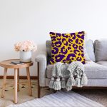 - Sonil-K-8110-Gorsel2 - Realhomes  Renkli Zeminli Geometrik Desenli Dijital Baskılı Modern Raşel Kadife Yastık Kırlent Kılıfı Realhomes