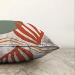 - Sonil-K-8115-Gorsel3 - Realhomes  Pastel Zemin Üzerinde Yaprak Desenli Dijital Baskılı Modern Raşel Kadife Yastık Kırlent Kılıfı Realhomes